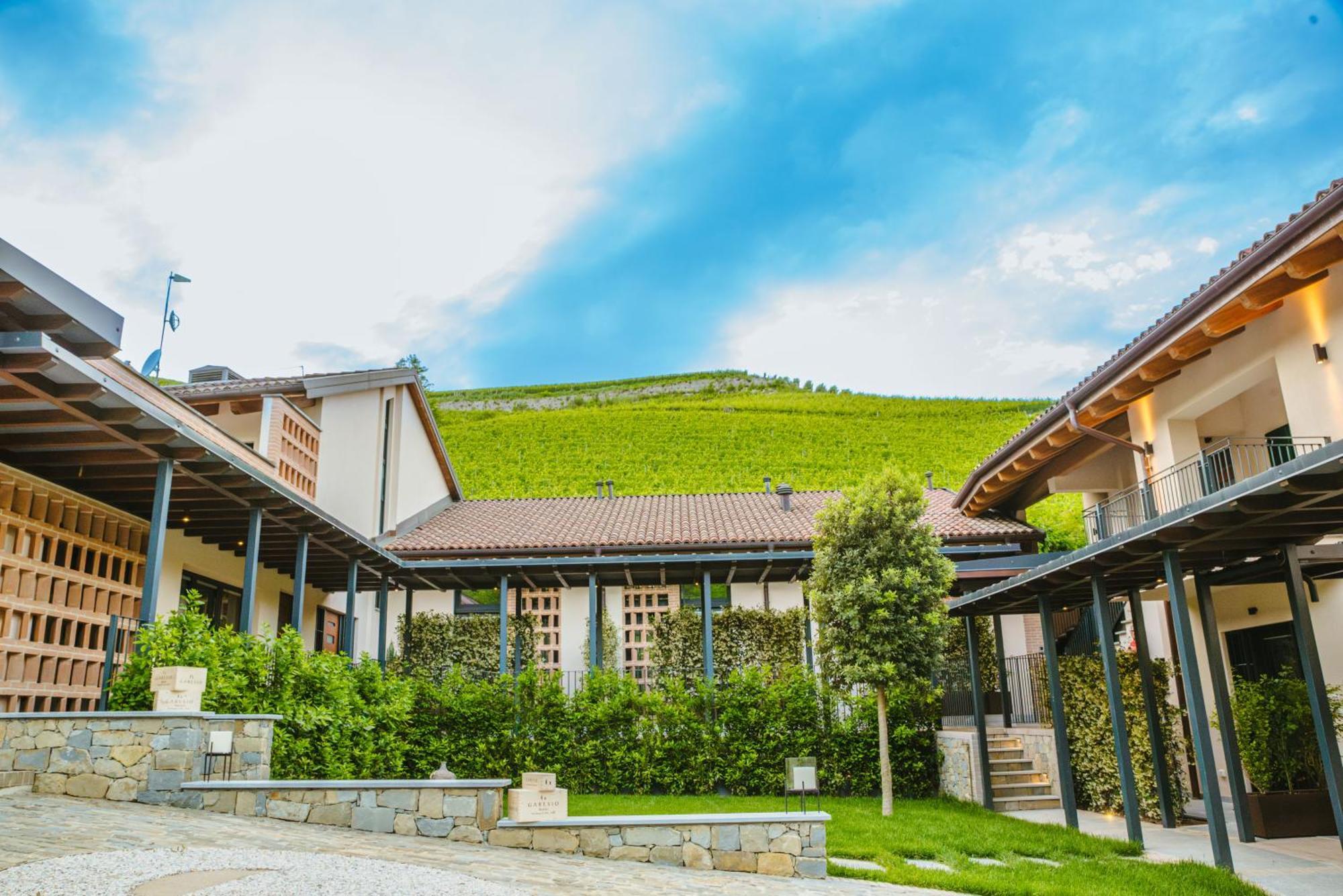 Garesio Wine Resort セッラルンガ・ダルバ エクステリア 写真
