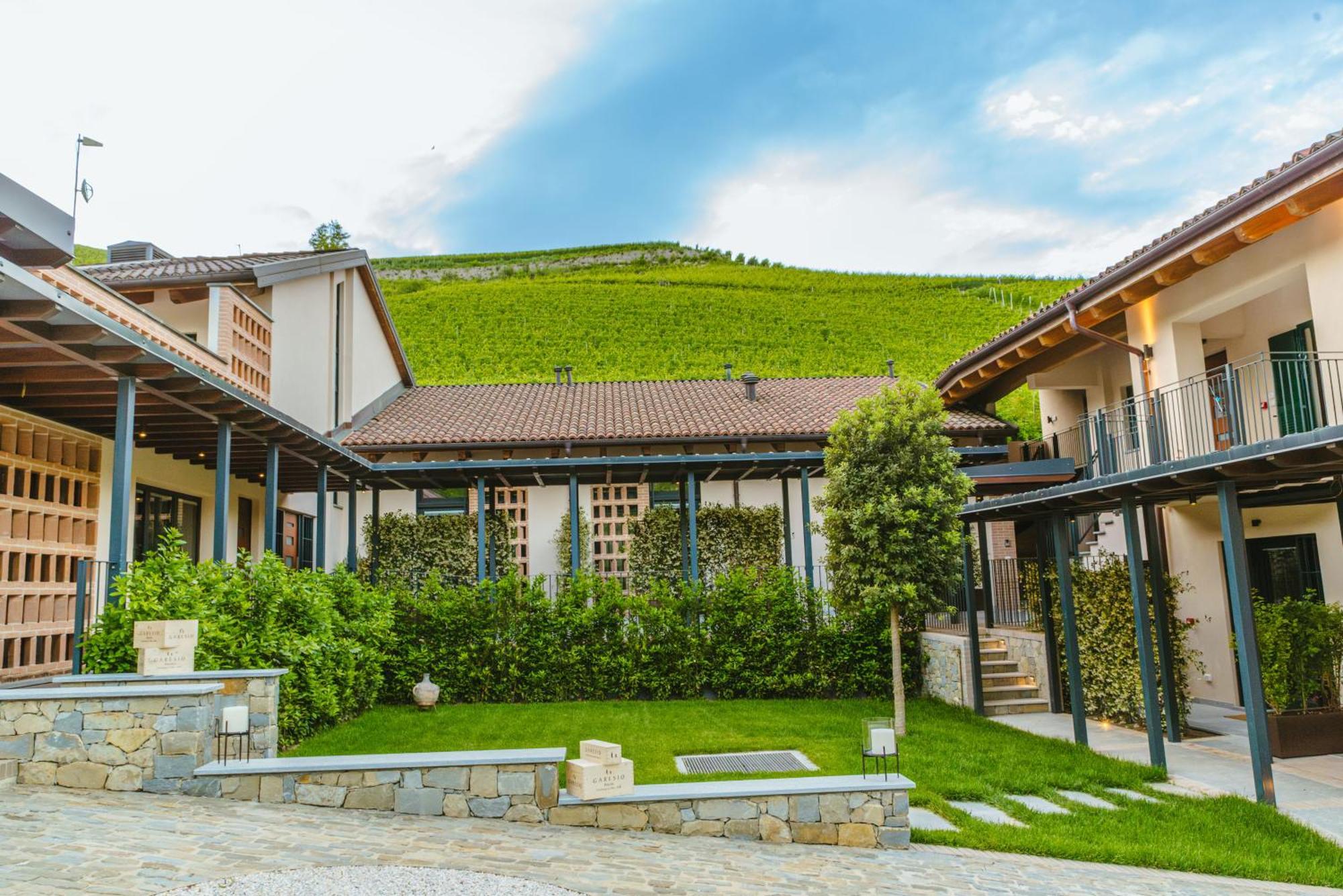 Garesio Wine Resort セッラルンガ・ダルバ エクステリア 写真