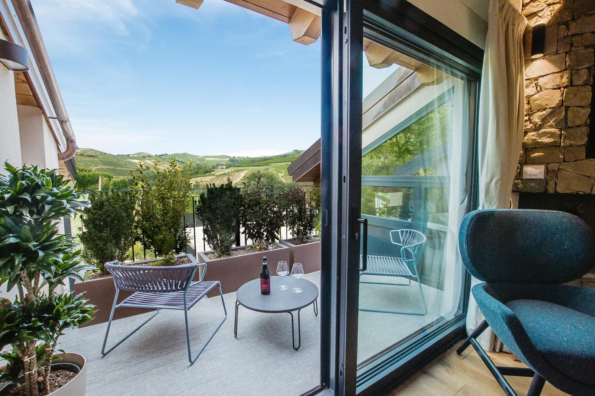 Garesio Wine Resort セッラルンガ・ダルバ エクステリア 写真