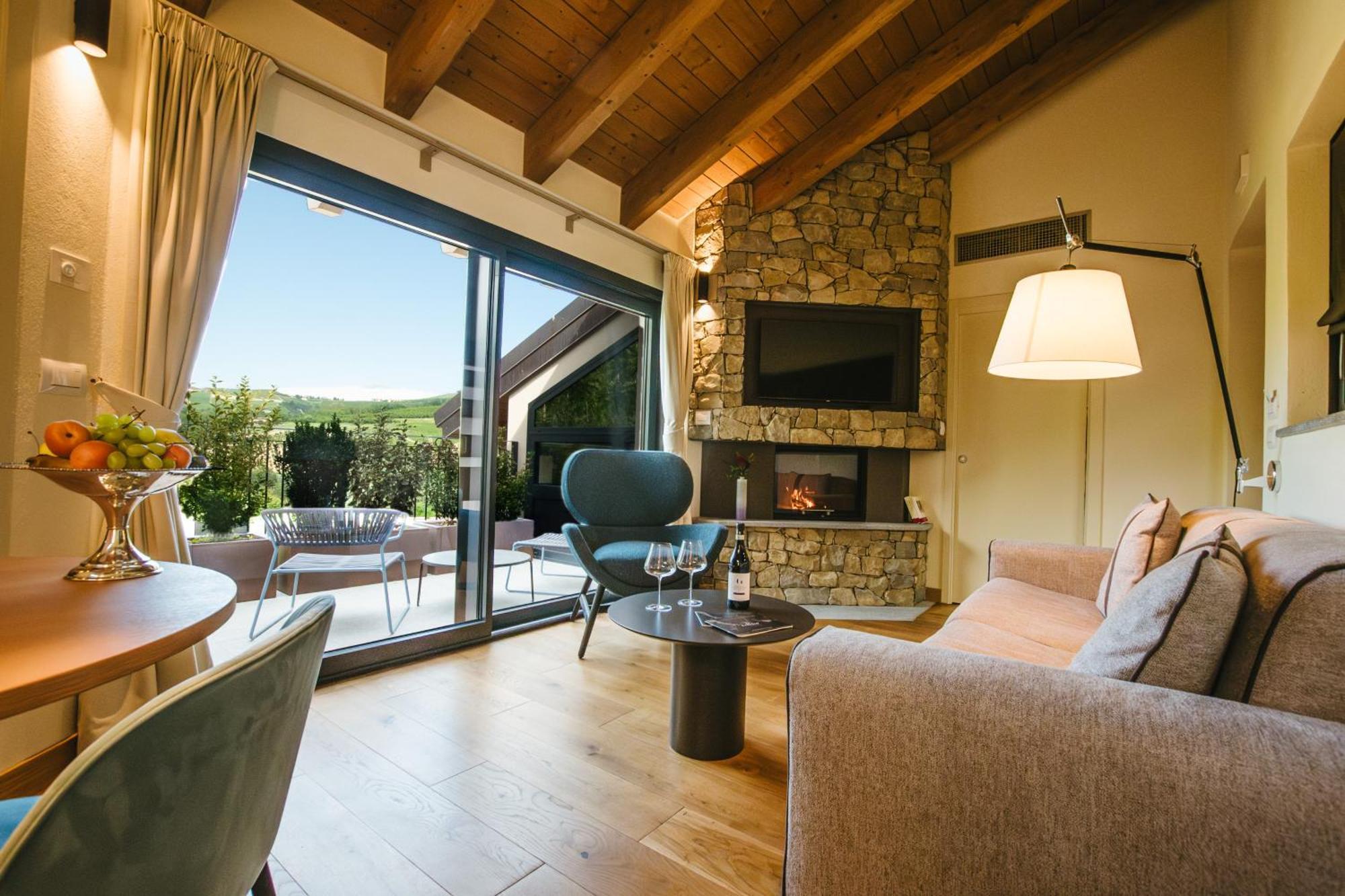 Garesio Wine Resort セッラルンガ・ダルバ エクステリア 写真