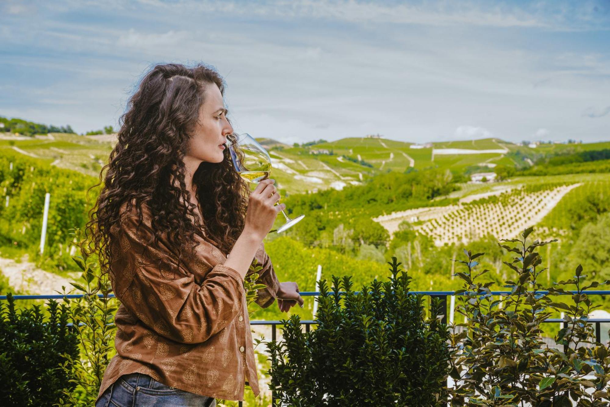 Garesio Wine Resort セッラルンガ・ダルバ エクステリア 写真
